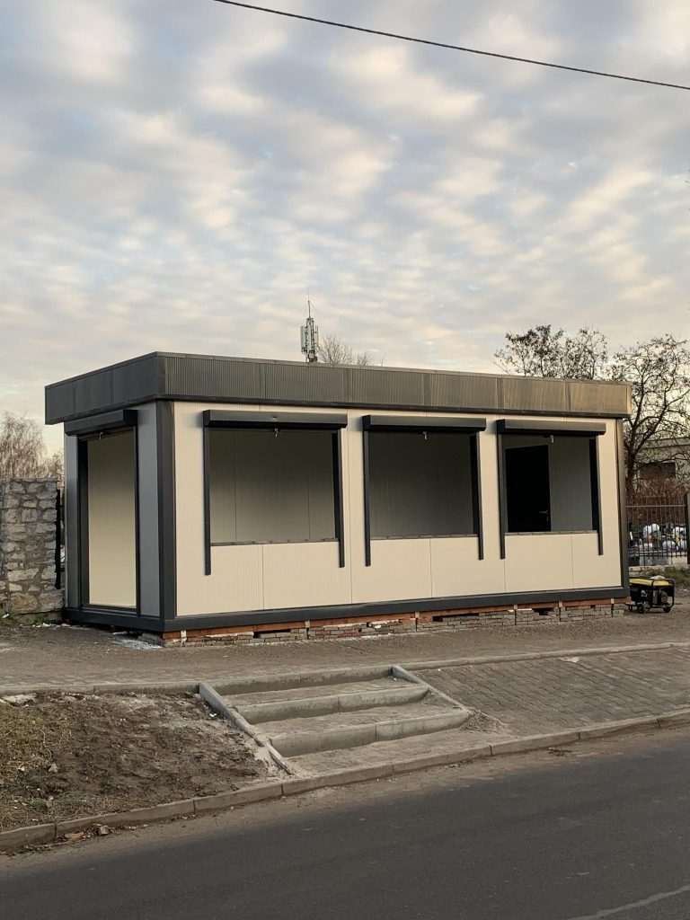 Nowoczesne i funkcjonalne domy mieszkalne z płyty warstwowej